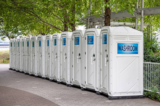Best Portable restroom trailer rental  in Three Rivers, OR